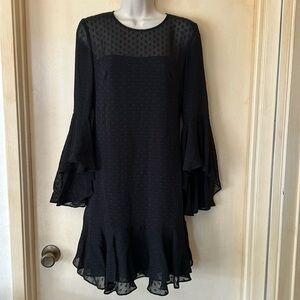 Vince Camuto black Swiss Dot loose fit ruffle dress size 4